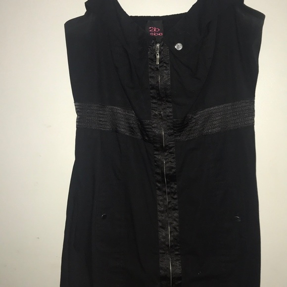 2b Bebe dress - Picture 2 of 8